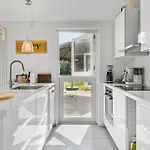 3 Bedroom Cozy In Vakantiehuis Liseleje
