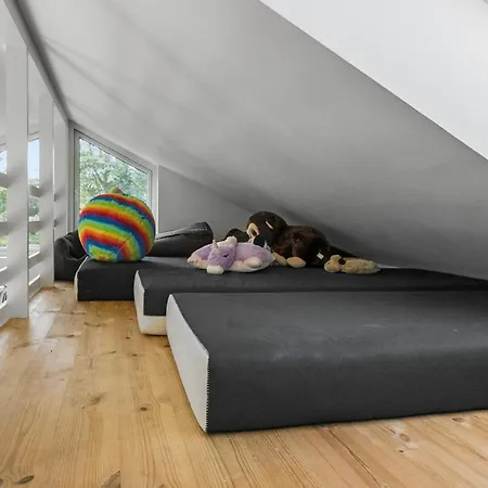 3 Bedroom Cozy In *