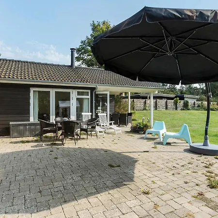 Hébergement de vacances 3 Bedroom Cozy In Liseleje
