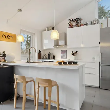 Stunning In With Kitchen * Liseleje
