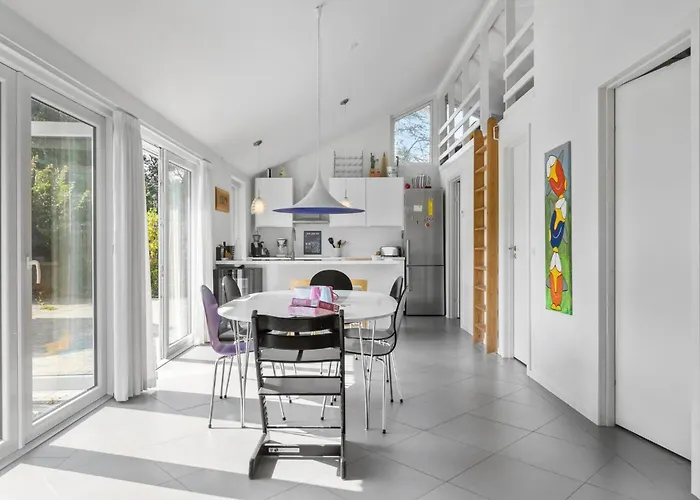 3 Bedroom Cozy In Σπίτι διακοπών *