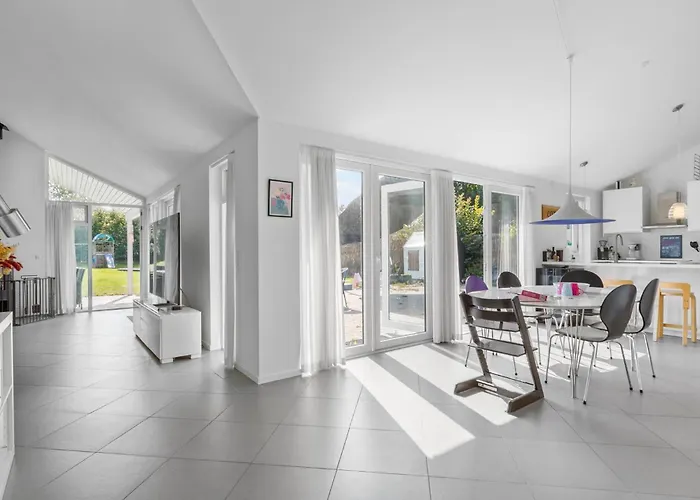 Σπίτι διακοπών 3 Bedroom Cozy In *