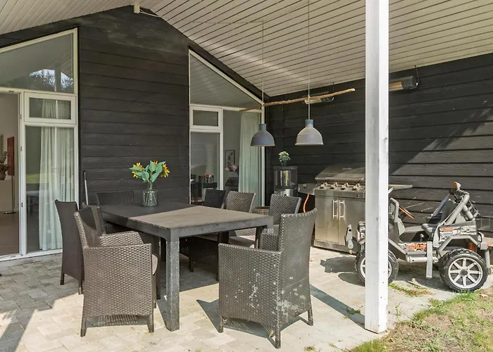 3 Bedroom Cozy In Σπίτι διακοπών *